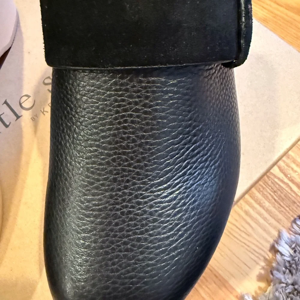 Henley Clog Gentle Souls by Kenneth Cole. Women’s black leather/suede. Size 6.5. - Picture 11 of 13